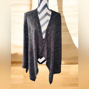 Harley Davidson Ladies Studded Cardigan EUC size Medium